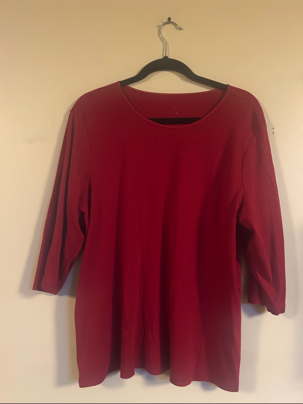 Burgundy Red 3/4 Sleeve Scoop Neck Relaxed Top 1X Fit